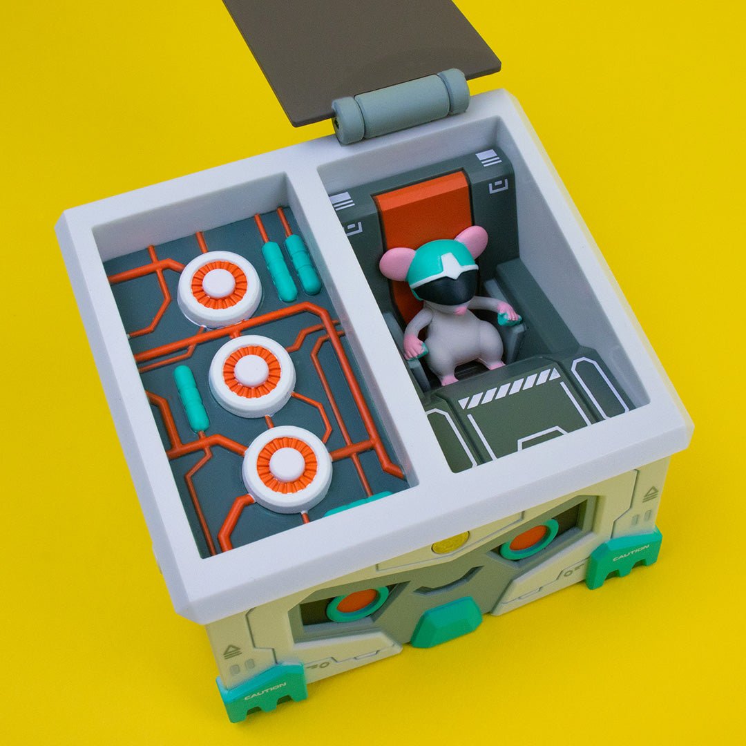 Mecha Dumpster Fire Df-79 Figure