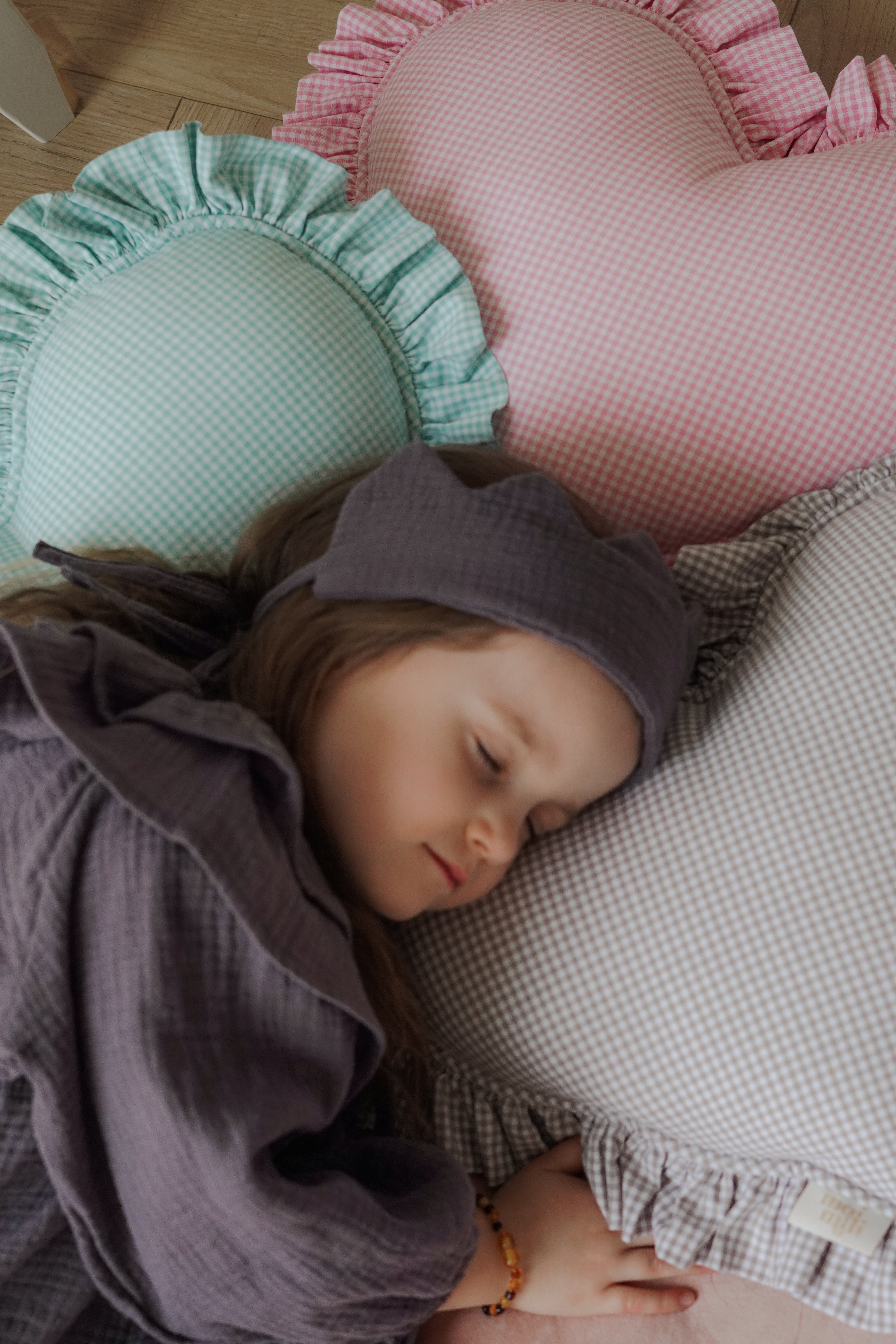 "beige" Heart Pillow With Checkered Frill