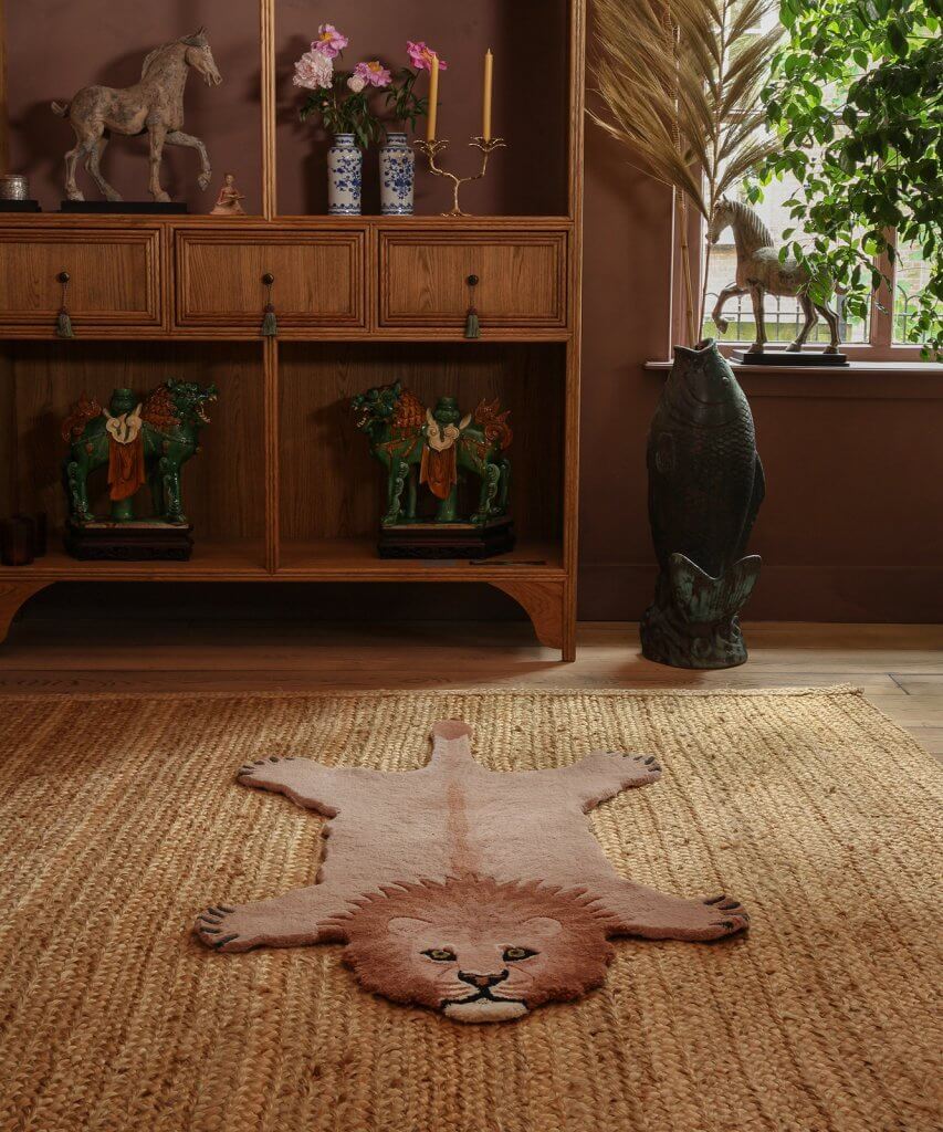 Pinky Lion Rug Large