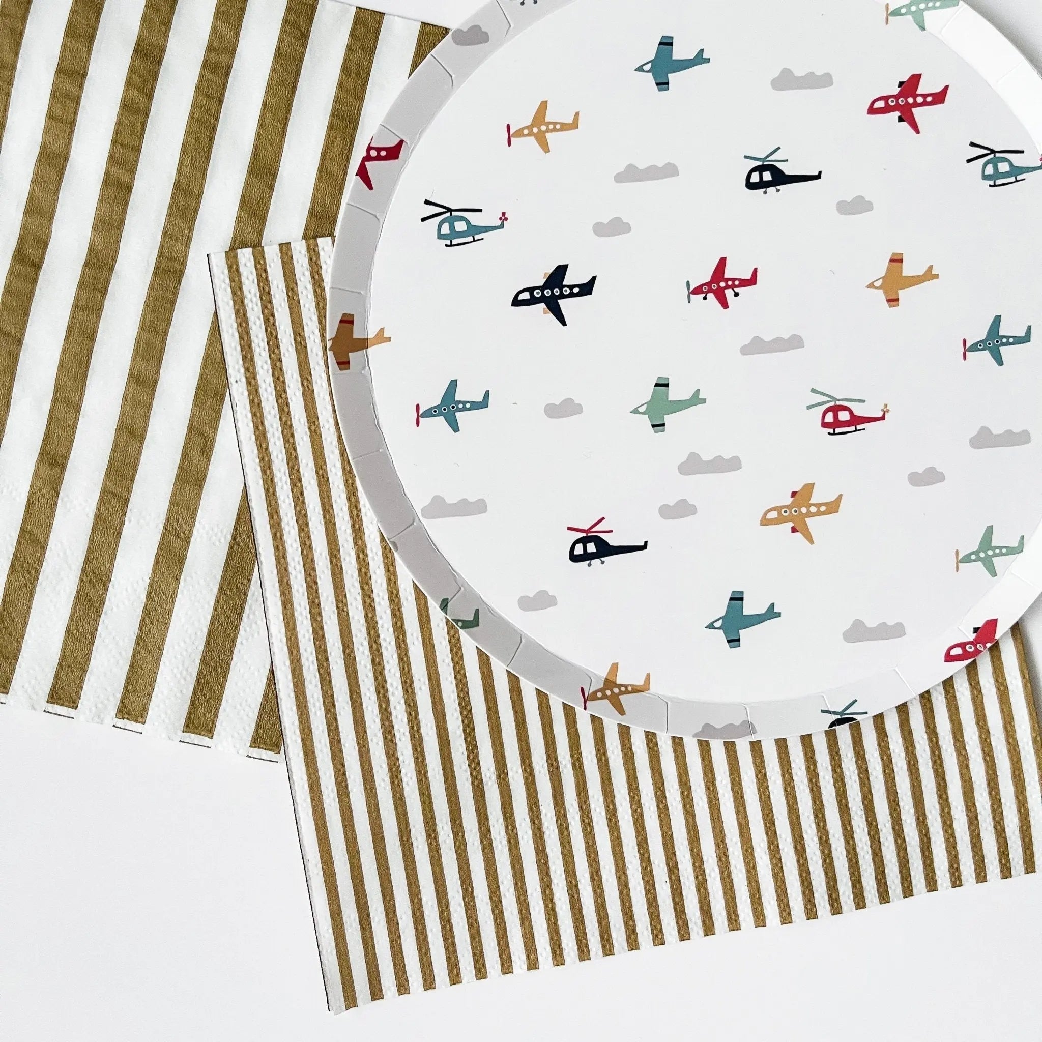 Pinstripe Gold Matte Large Napkin (set Of 16)