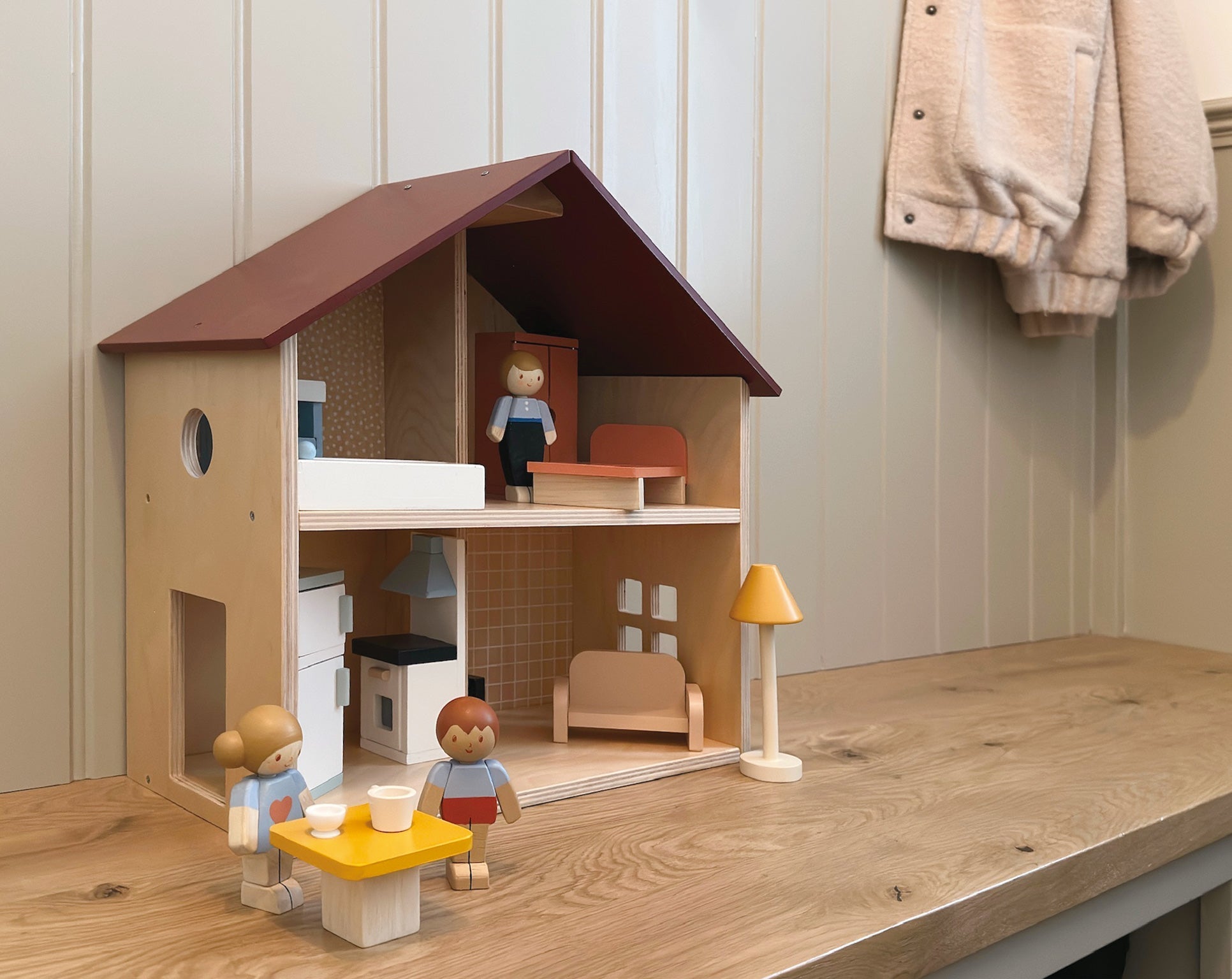 Poppets Dollhouse