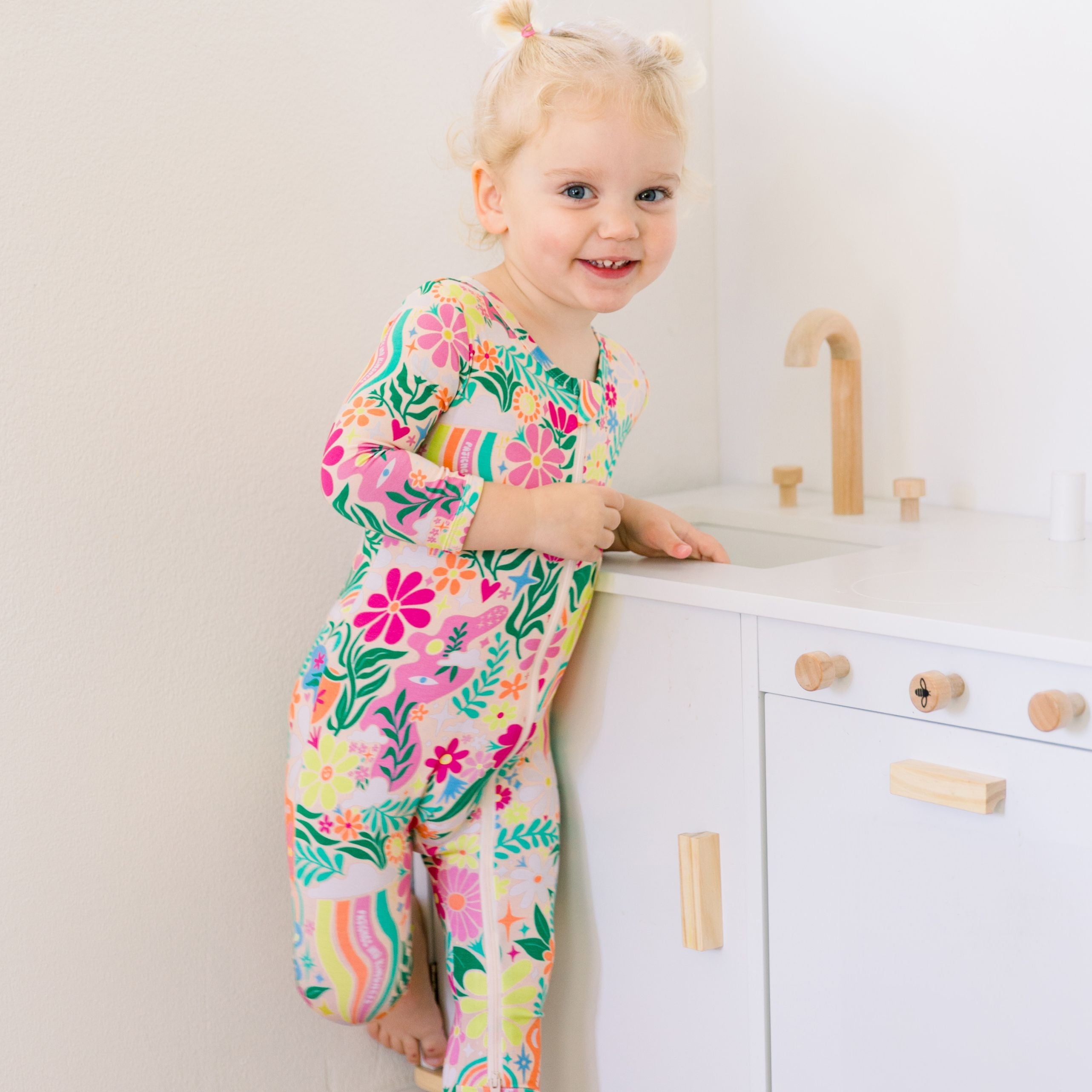 The Second-skin Footless Romper | Rainbow Daisy Babe