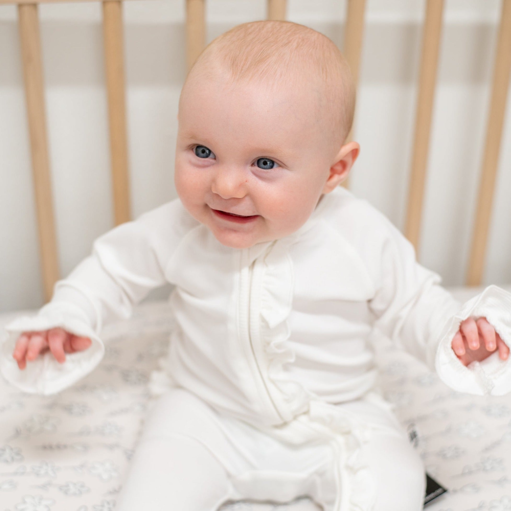 Ruffle Footie - Pure White Ribbed