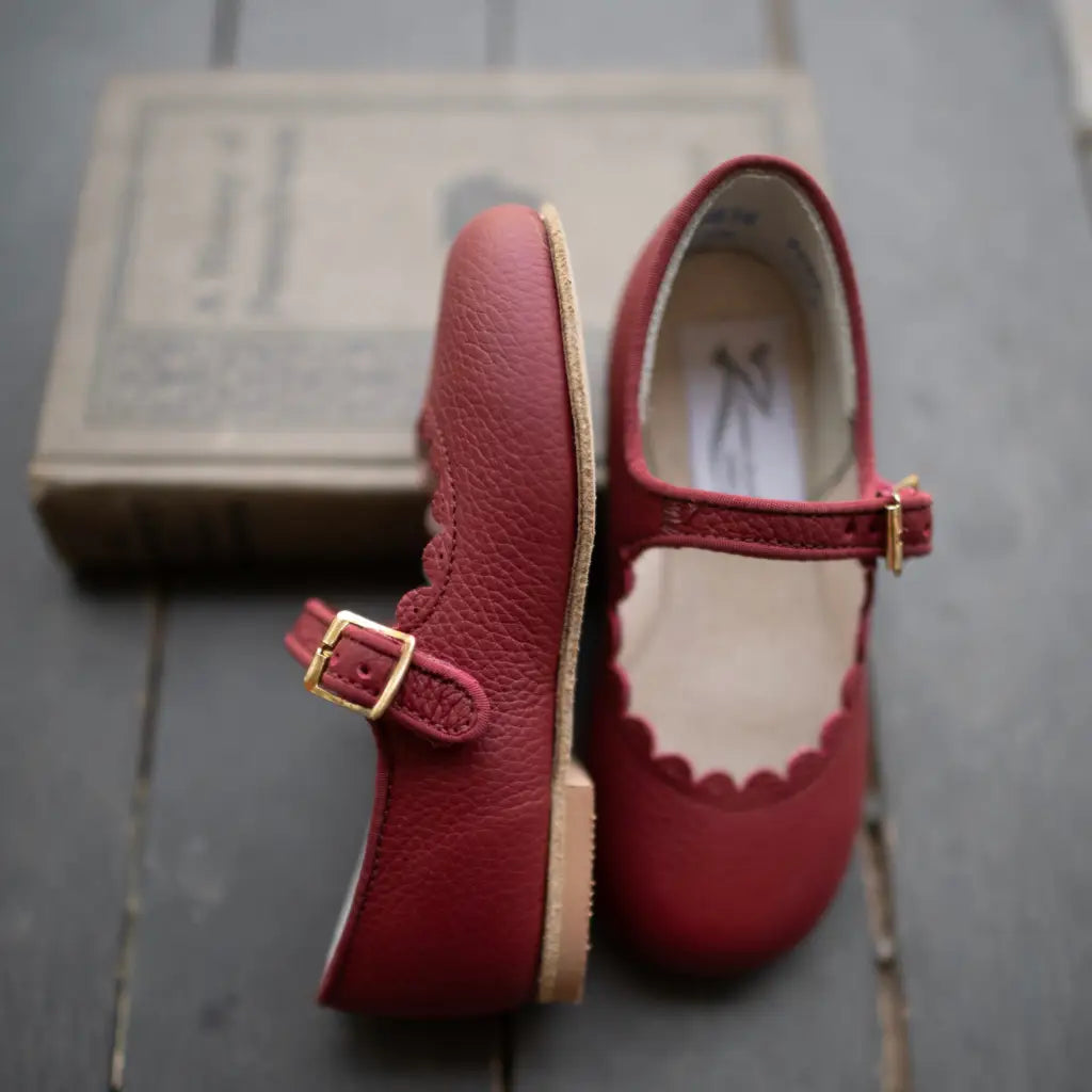 Scalloped Mary Jane - Burgundy