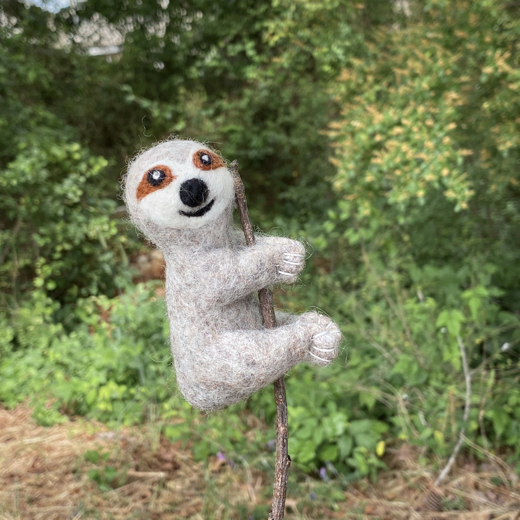 Sloth Finger Puppet