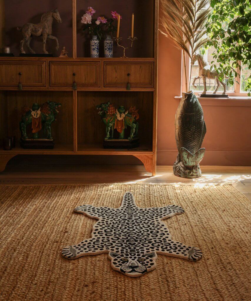 Snowy Leopard Rug Large