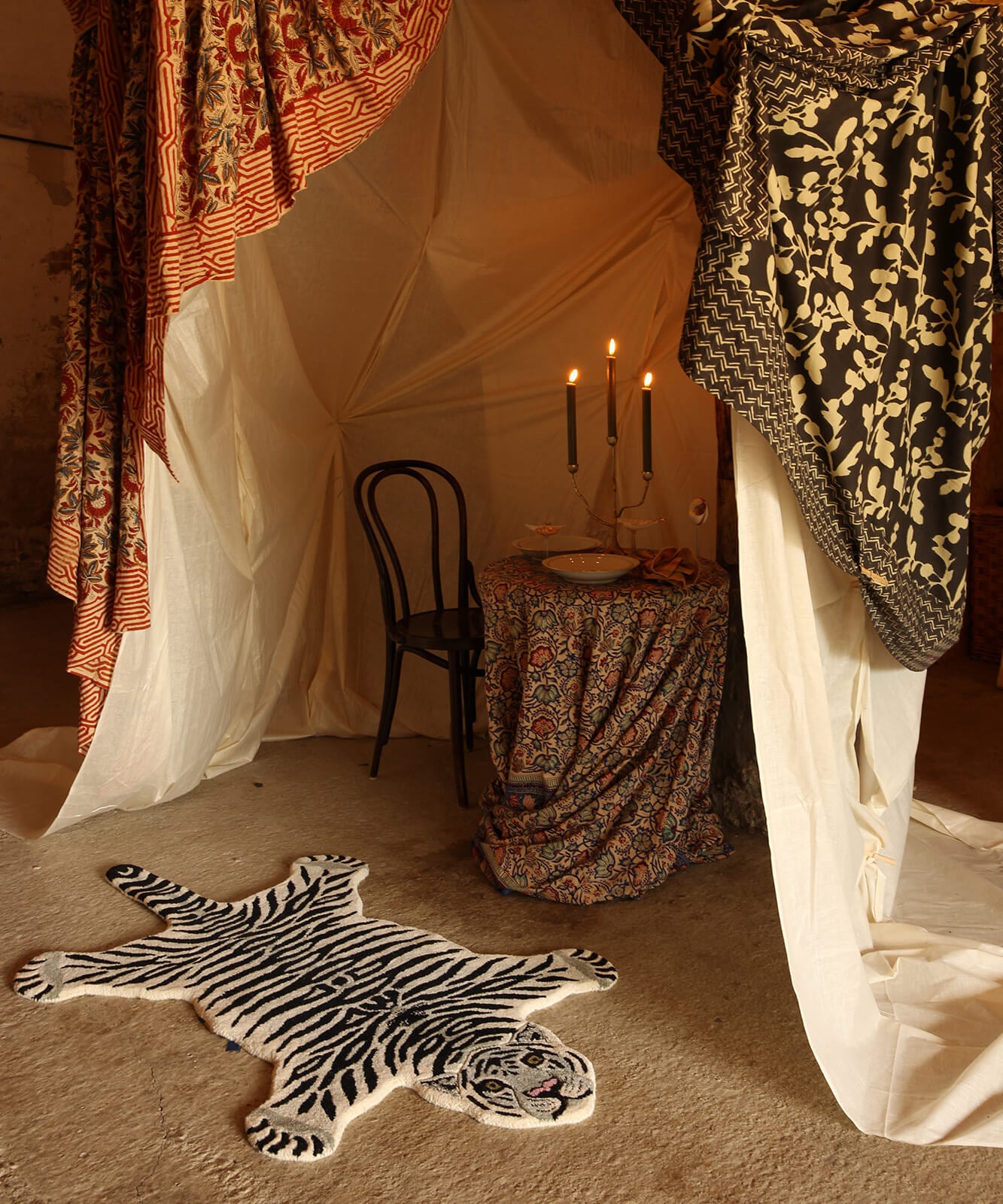 Snowy Tiger Rug Large