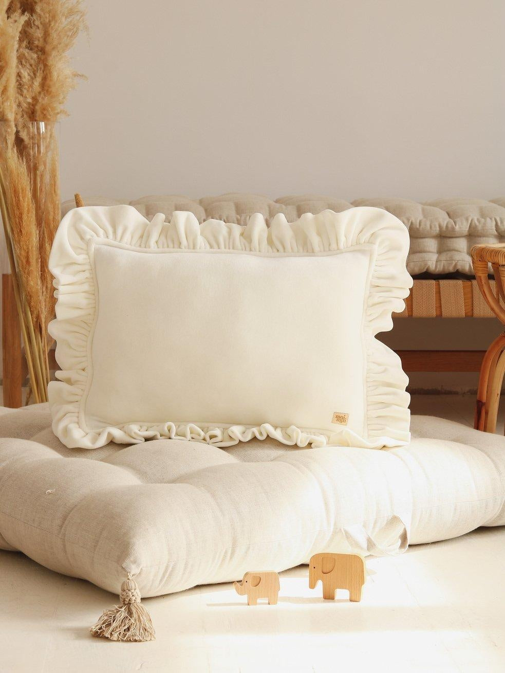 white Soft Velvet Pillow With Frill