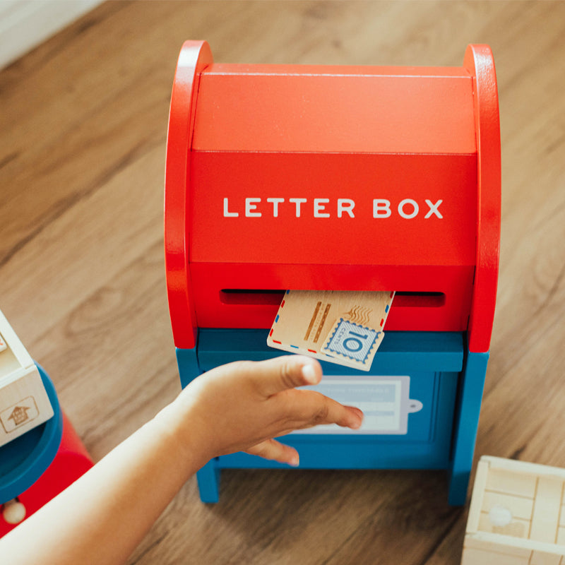 Extra Special Delivery Mail Set