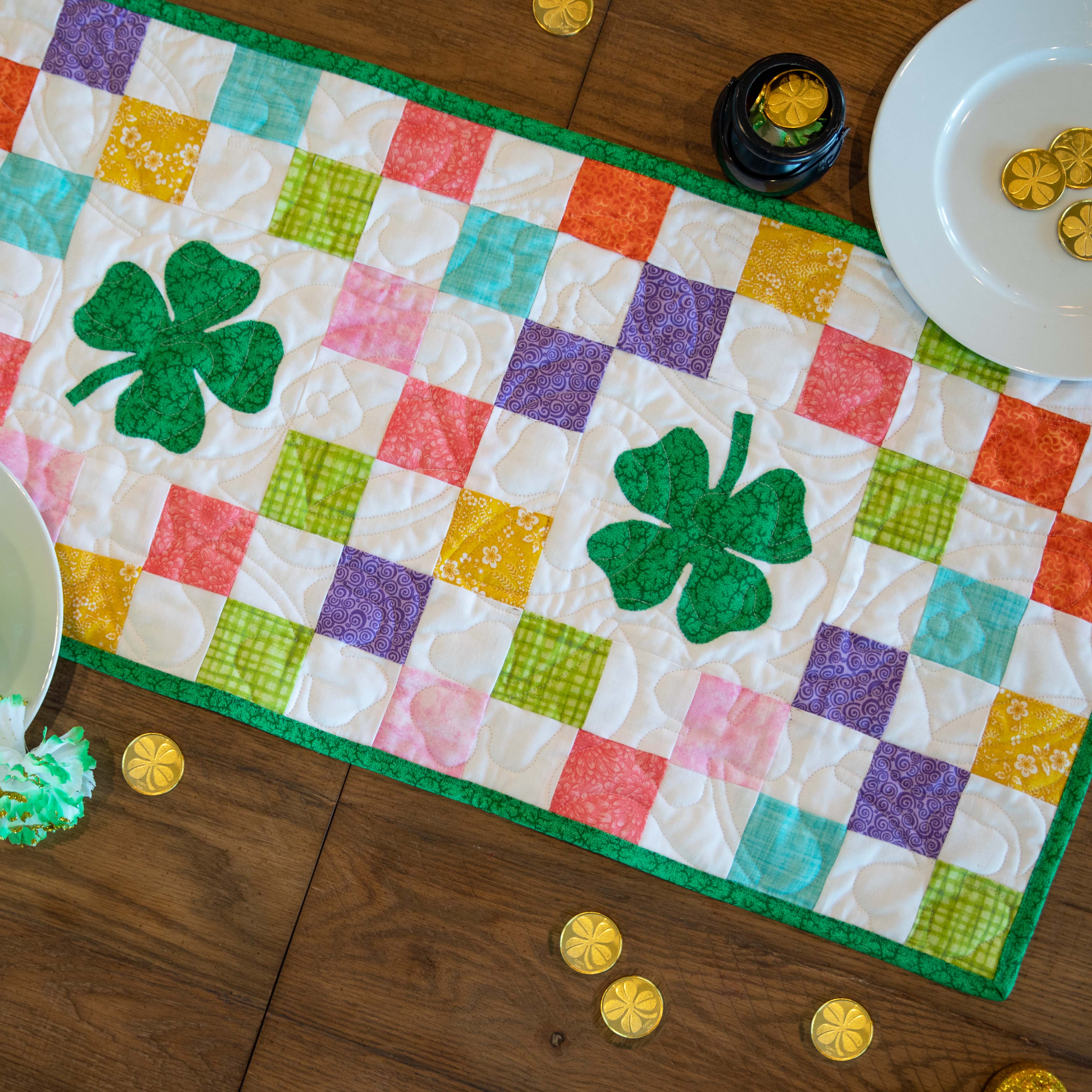 Shamrocks Table Runner Pattern