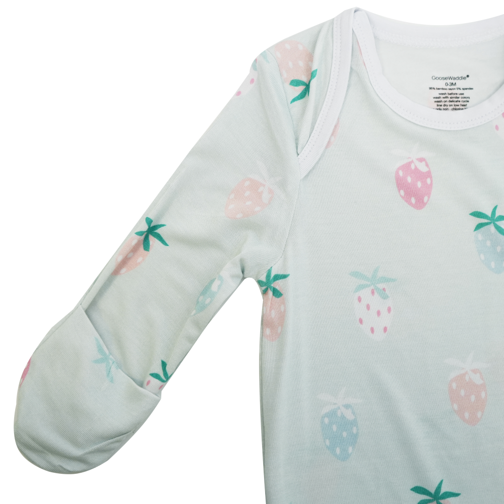 Strawberry Print Knotted Gown 0-3 Months