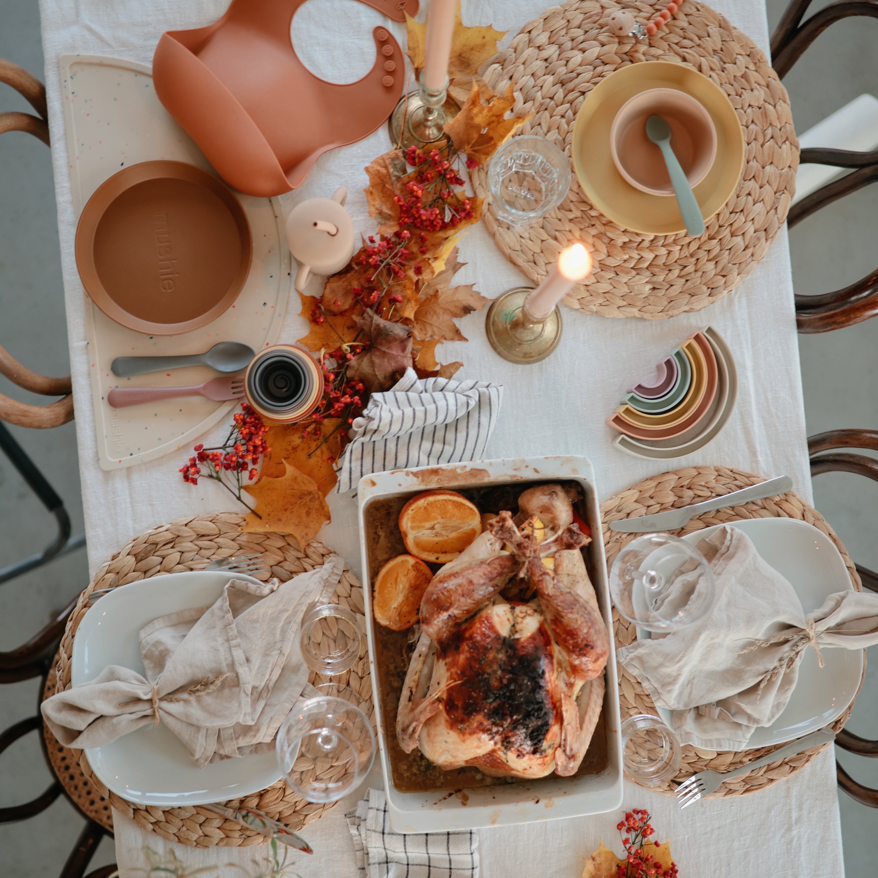 Round Dinnerware Plates, Set Of 2