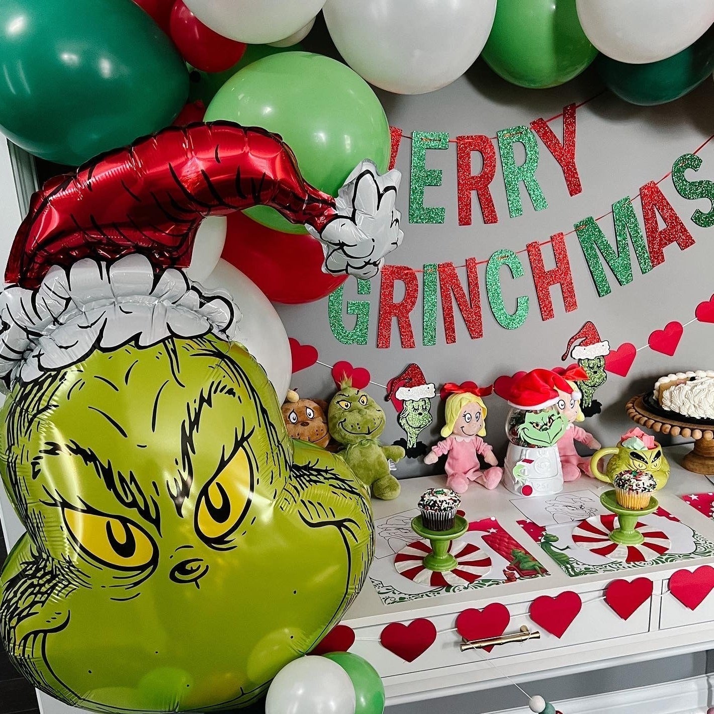 Grinch Christmas Balloon Garland Kit – Red & Green