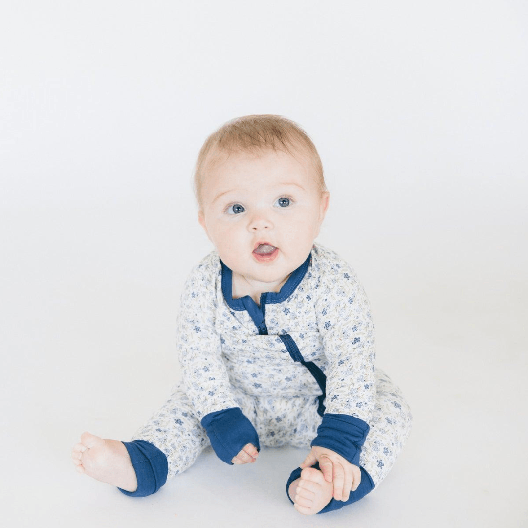 The Poppy In Ditzy Daisy