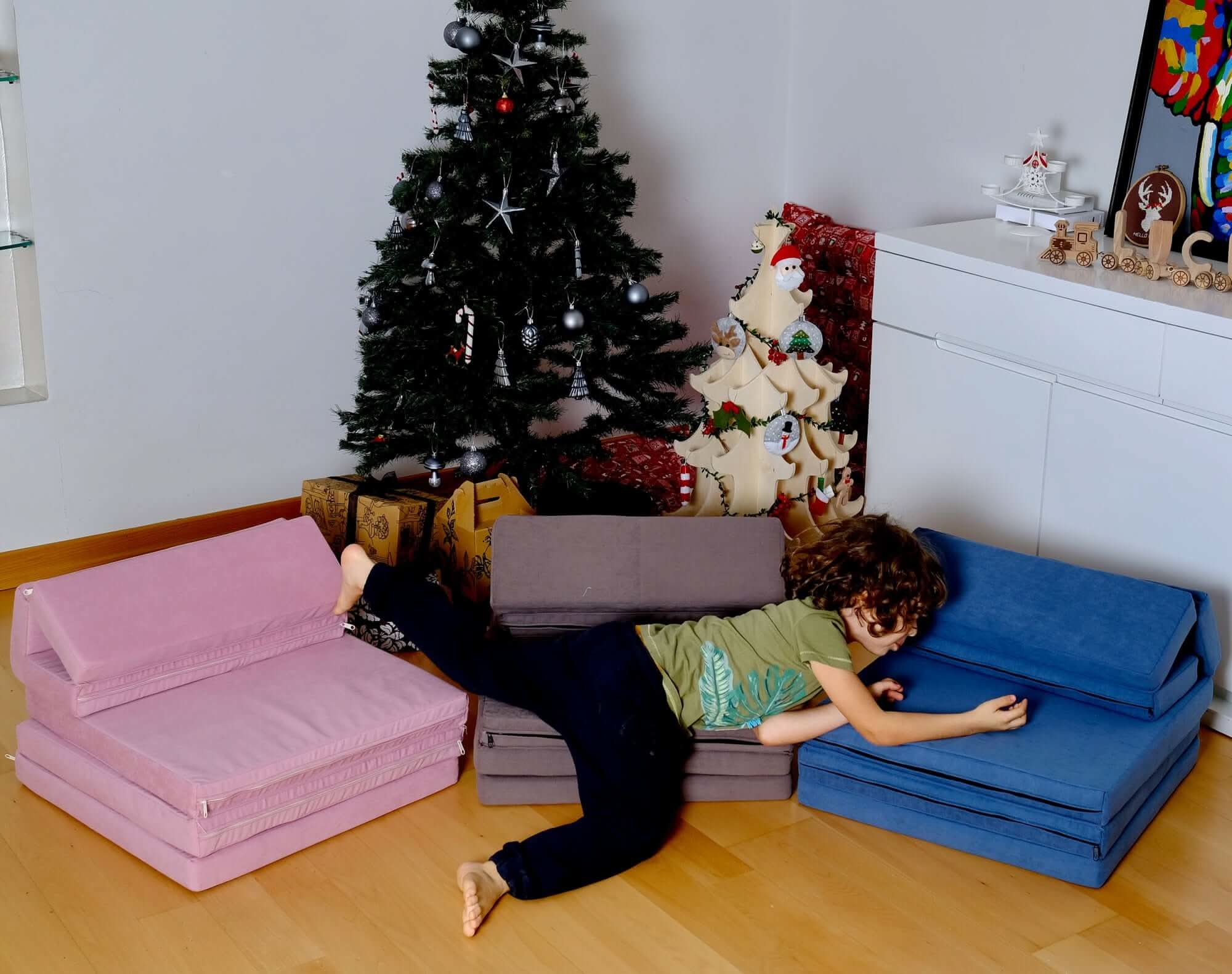 Transformable Kids Play Mat And Couch For Playtime And Relaxation