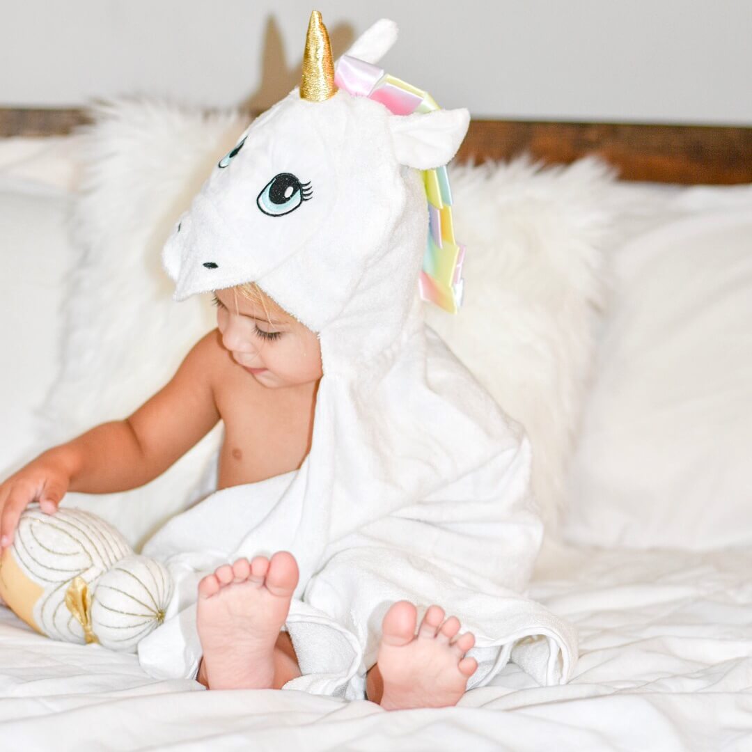 Bamboo Viscose White Unicorn Hooded Towel