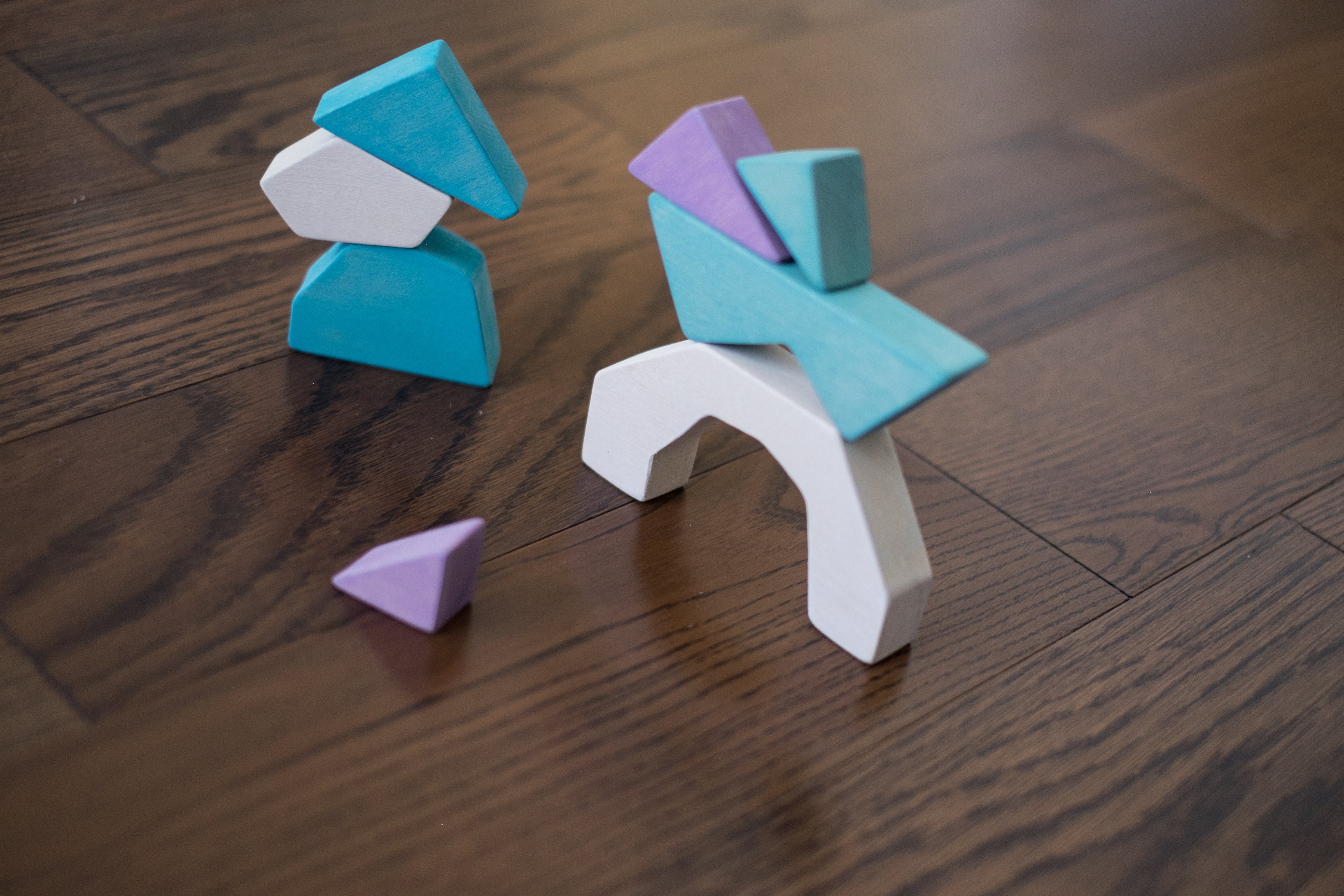 Wooden Iceberg Pyramid Stacker With Cave