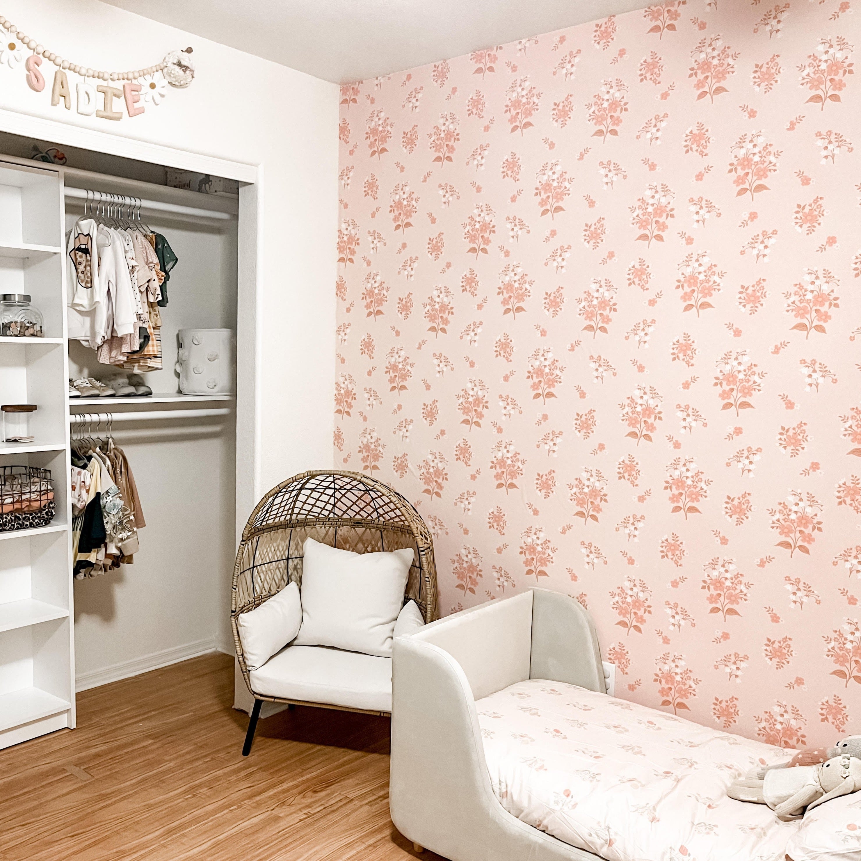 Maisie Wallpaper By Lovely People Studio