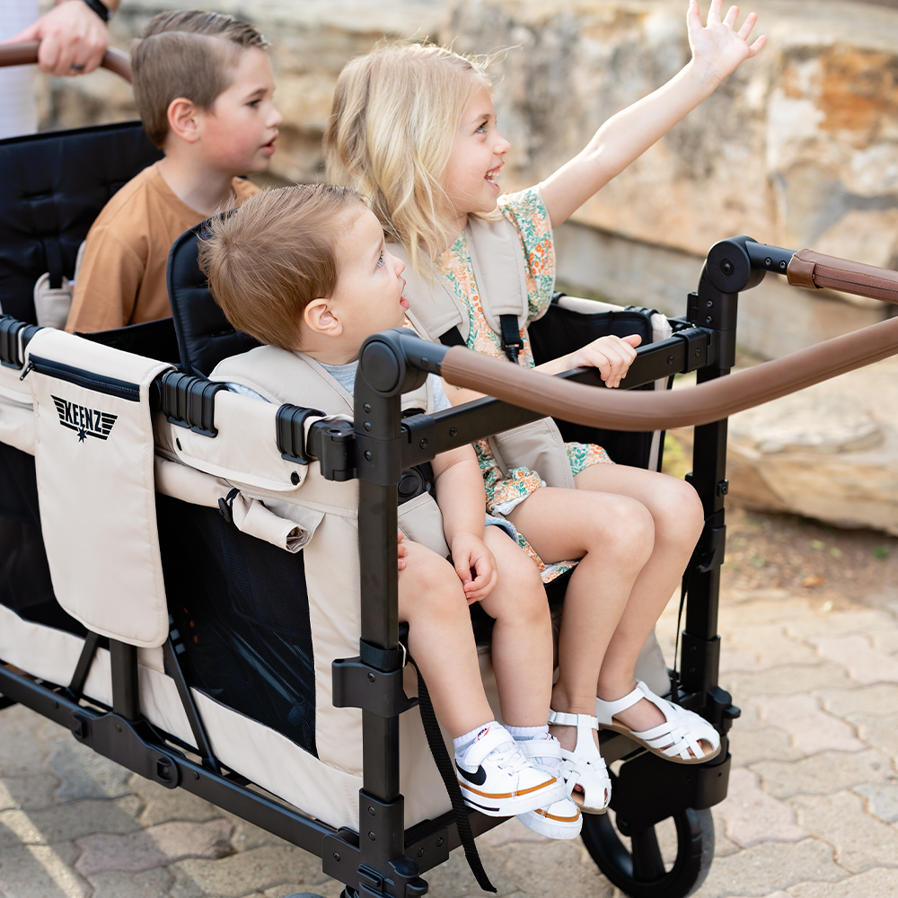 Keenz Vyo͞o The Seating Chameleon Stroller Wagon 4-passengers