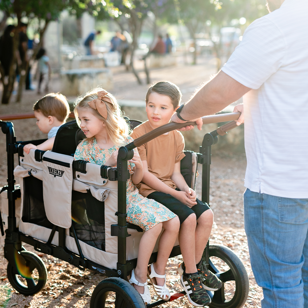 Keenz Vyo͞o The Seating Chameleon Stroller Wagon 4-passengers