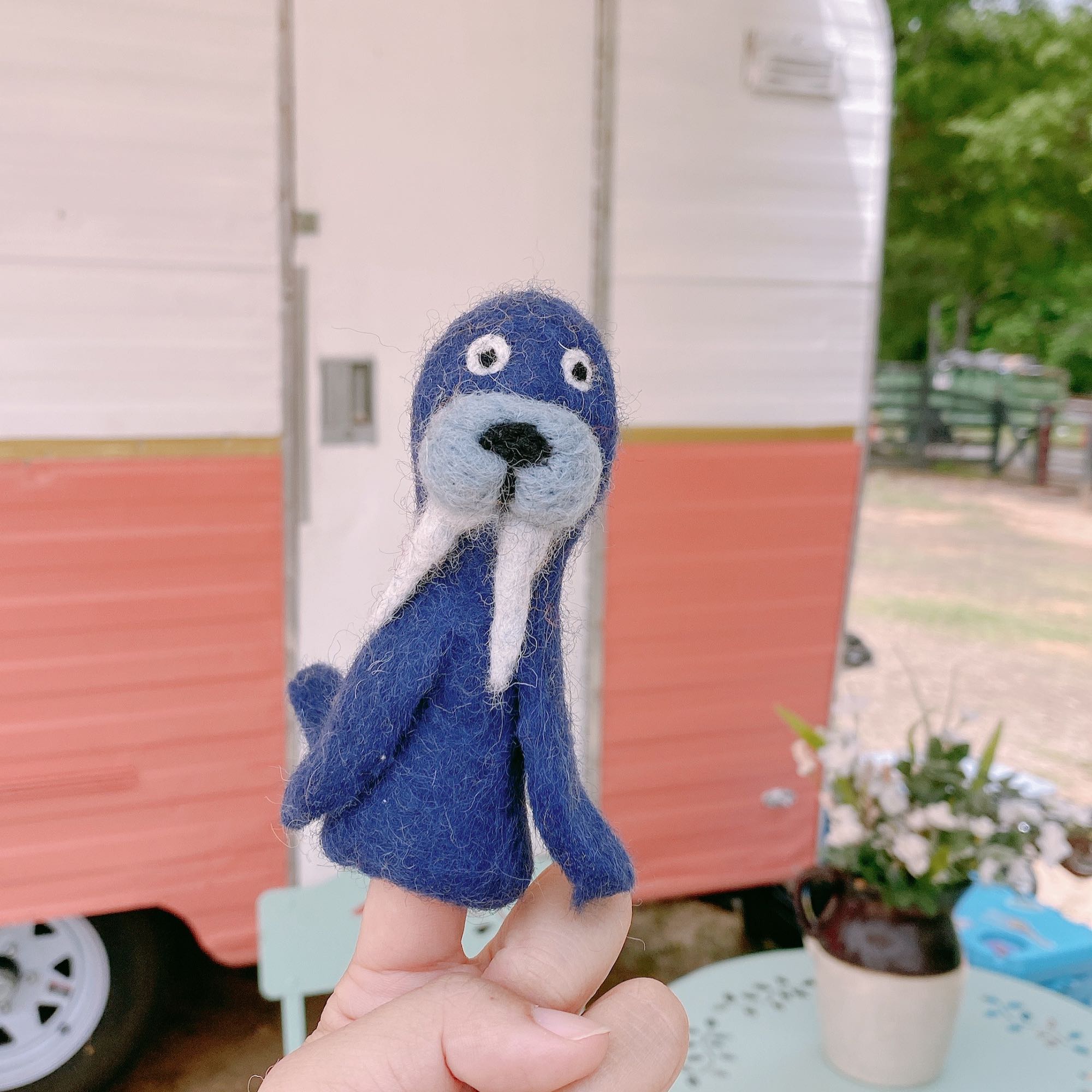 Walrus Finger Puppet