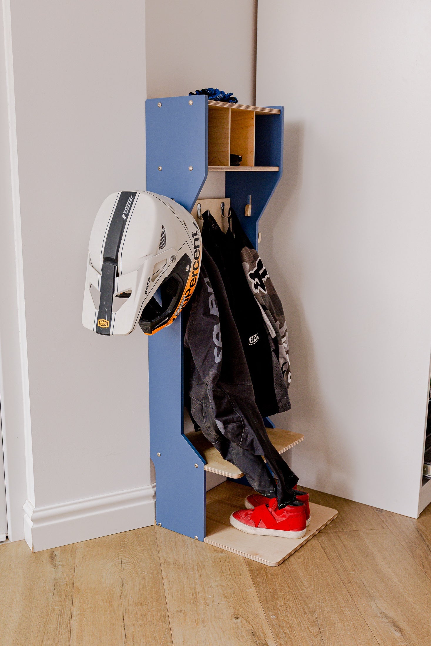 Children's Outwear Organizer – Sturdy Wood Frame Wardrobe