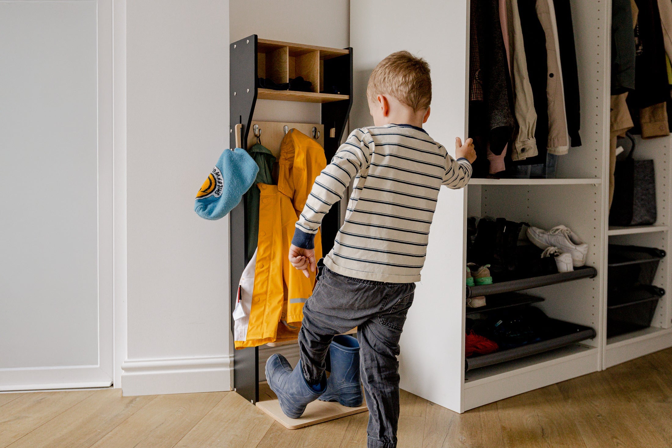 Children's Outwear Organizer – Sturdy Wood Frame Wardrobe