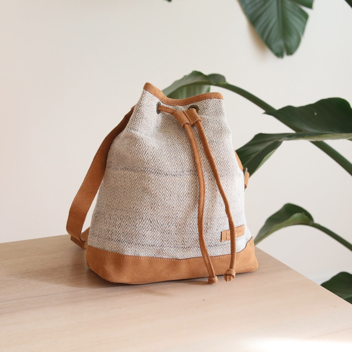 Woven Drawstring Bucket Bag - Beige