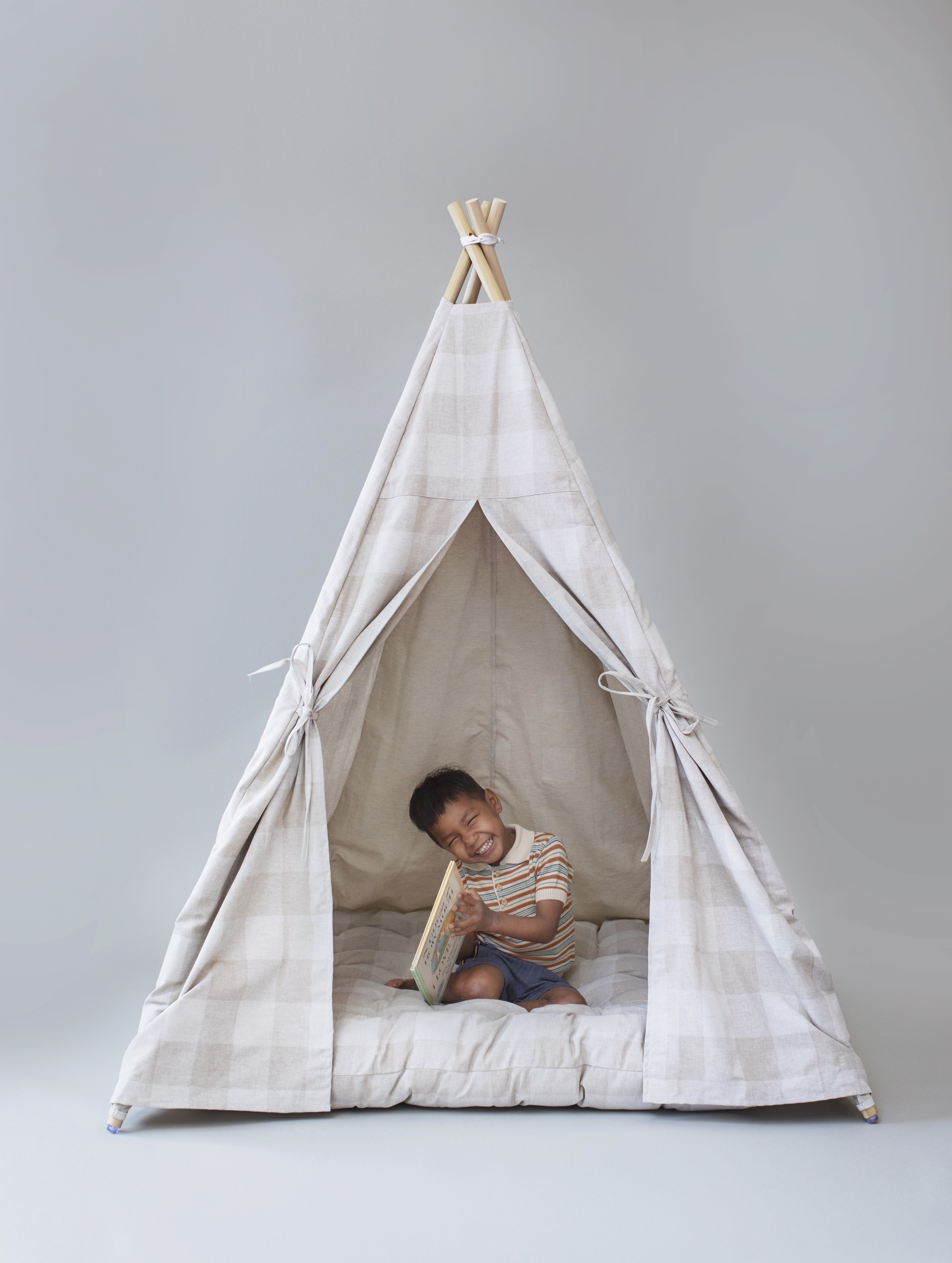 The Luke Play Tent