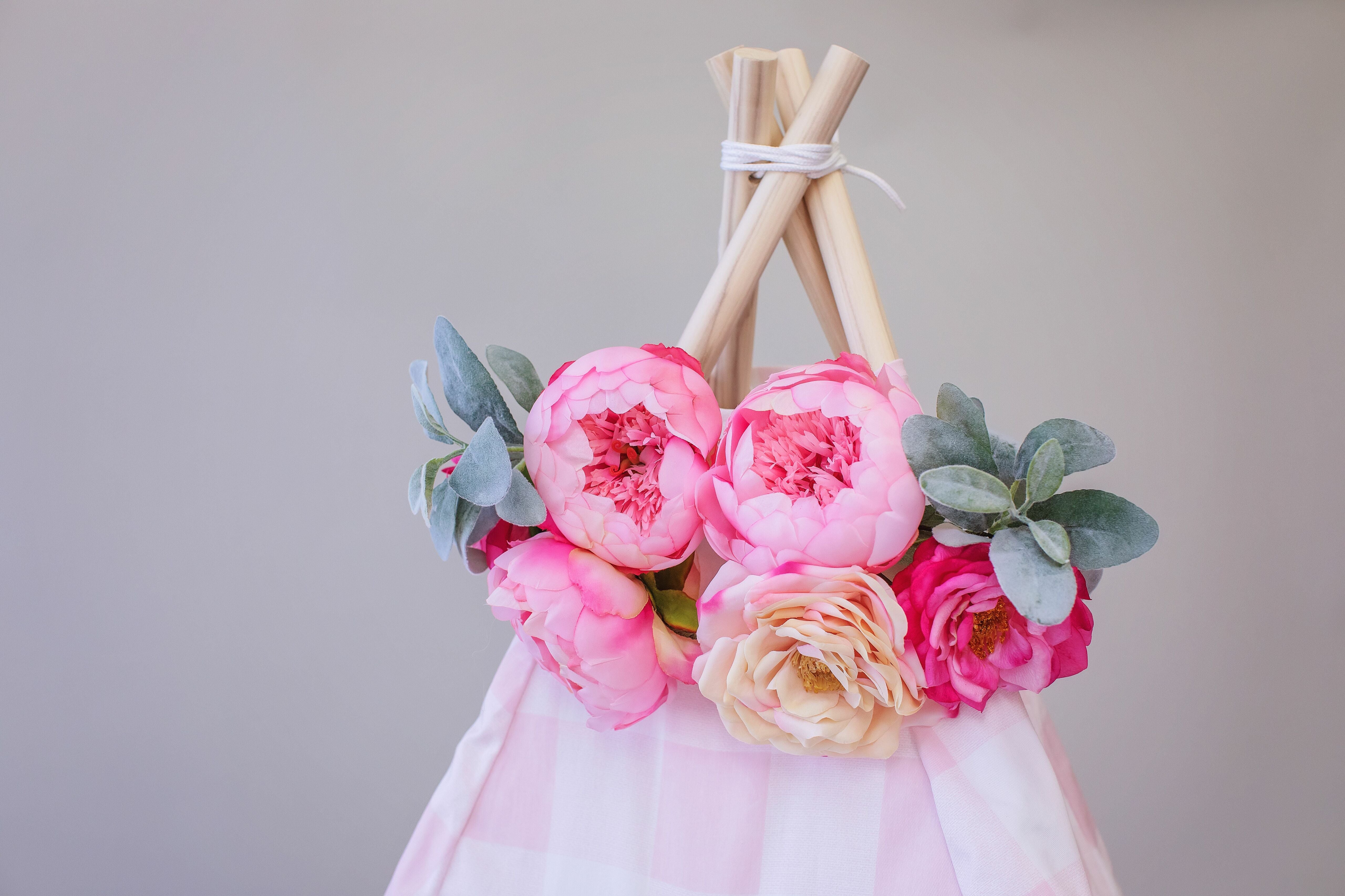 The Pink DELUXE Floral Garland