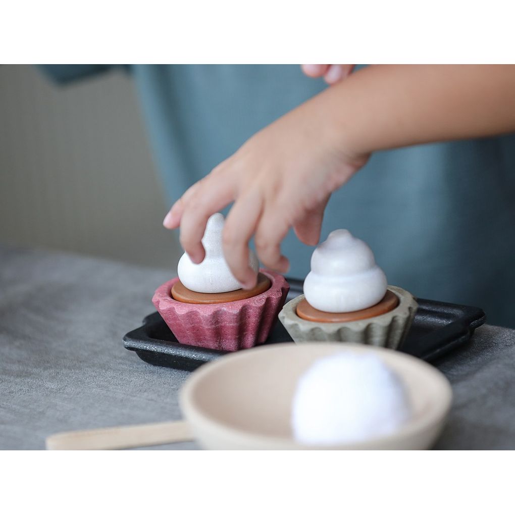 PlanToys Cupcake Set Play Food