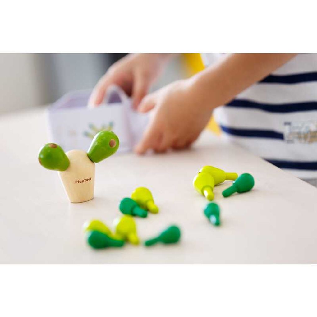 PlanToys Balancing Cactus Dexterity Game