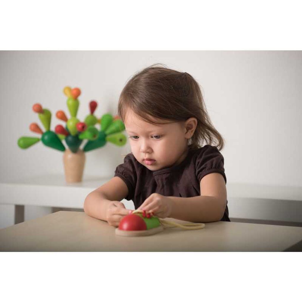 PlanToys Tie Up Shoe Dexterity Game