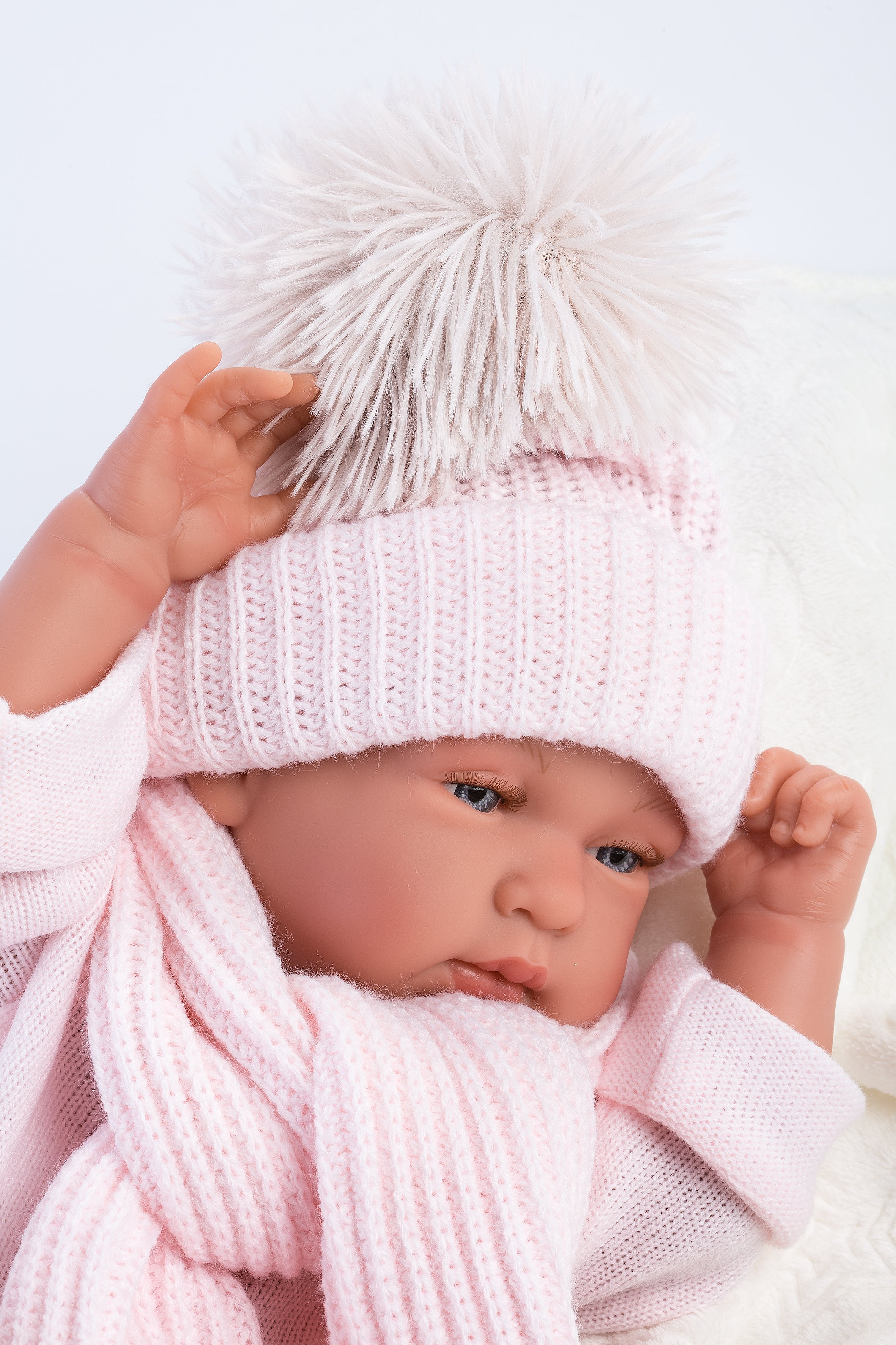 Llorens 17" Anatomically-correct Baby Doll Jill With Blanket Dolls