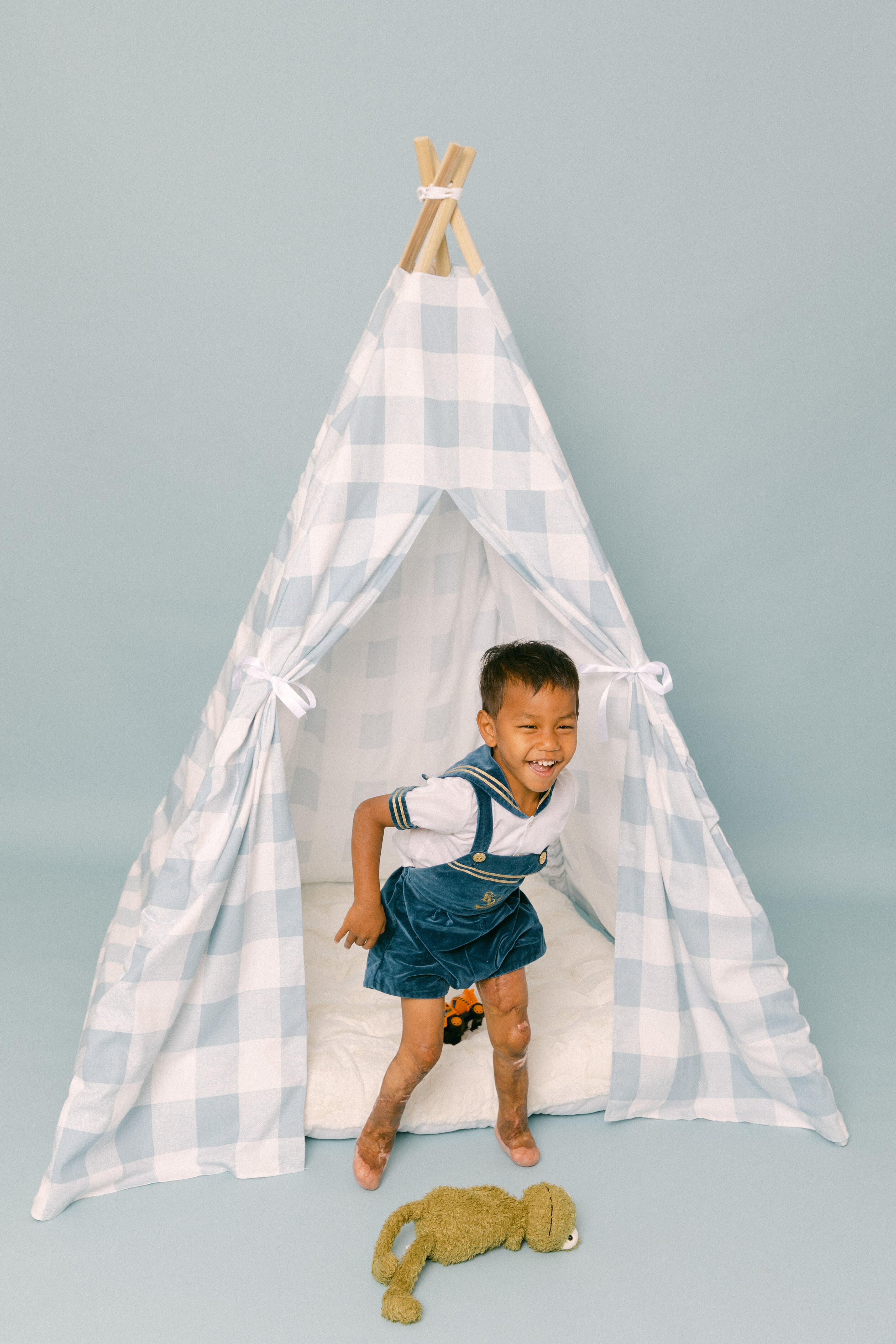 The Charles Play Tent