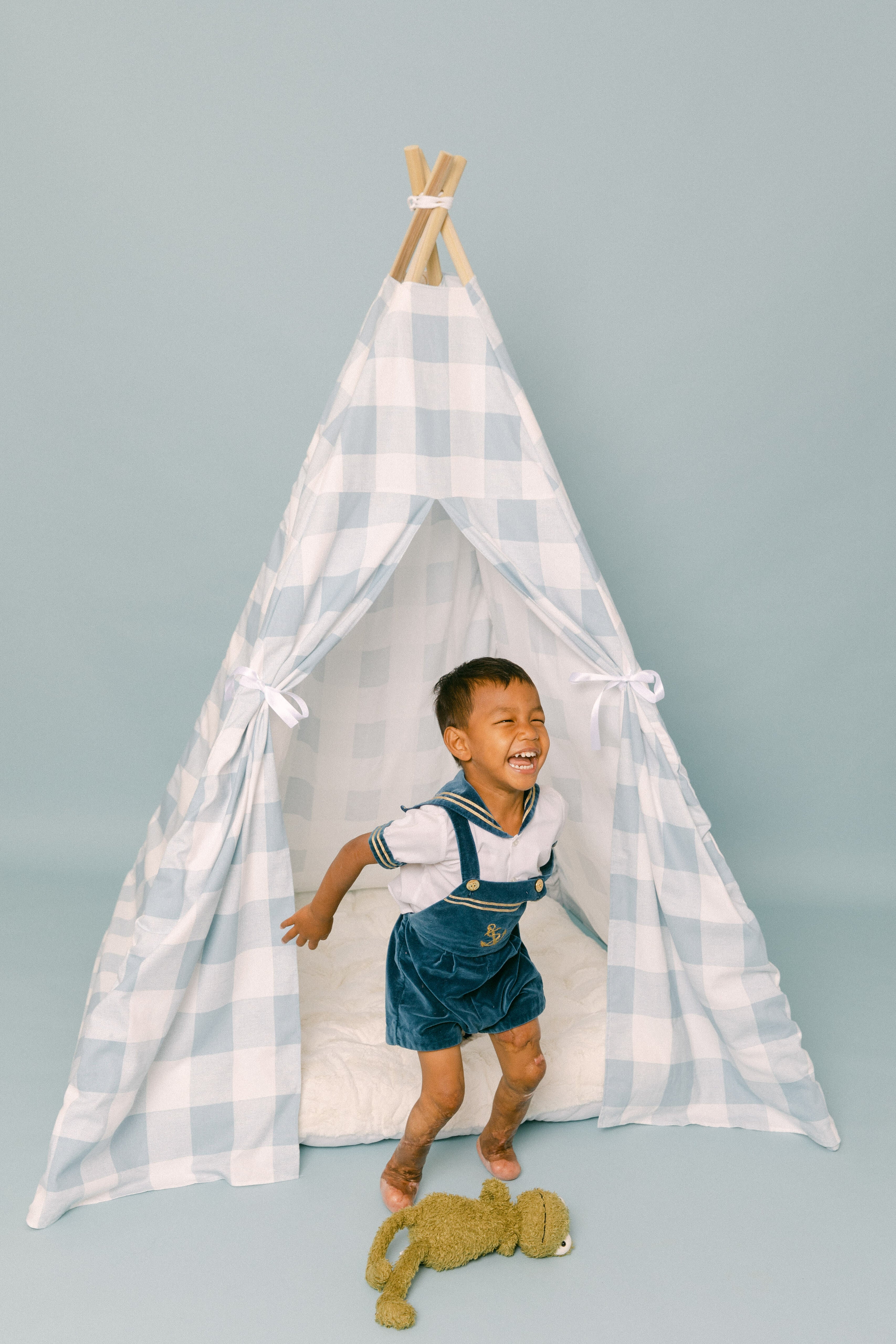 The Charles Play Tent