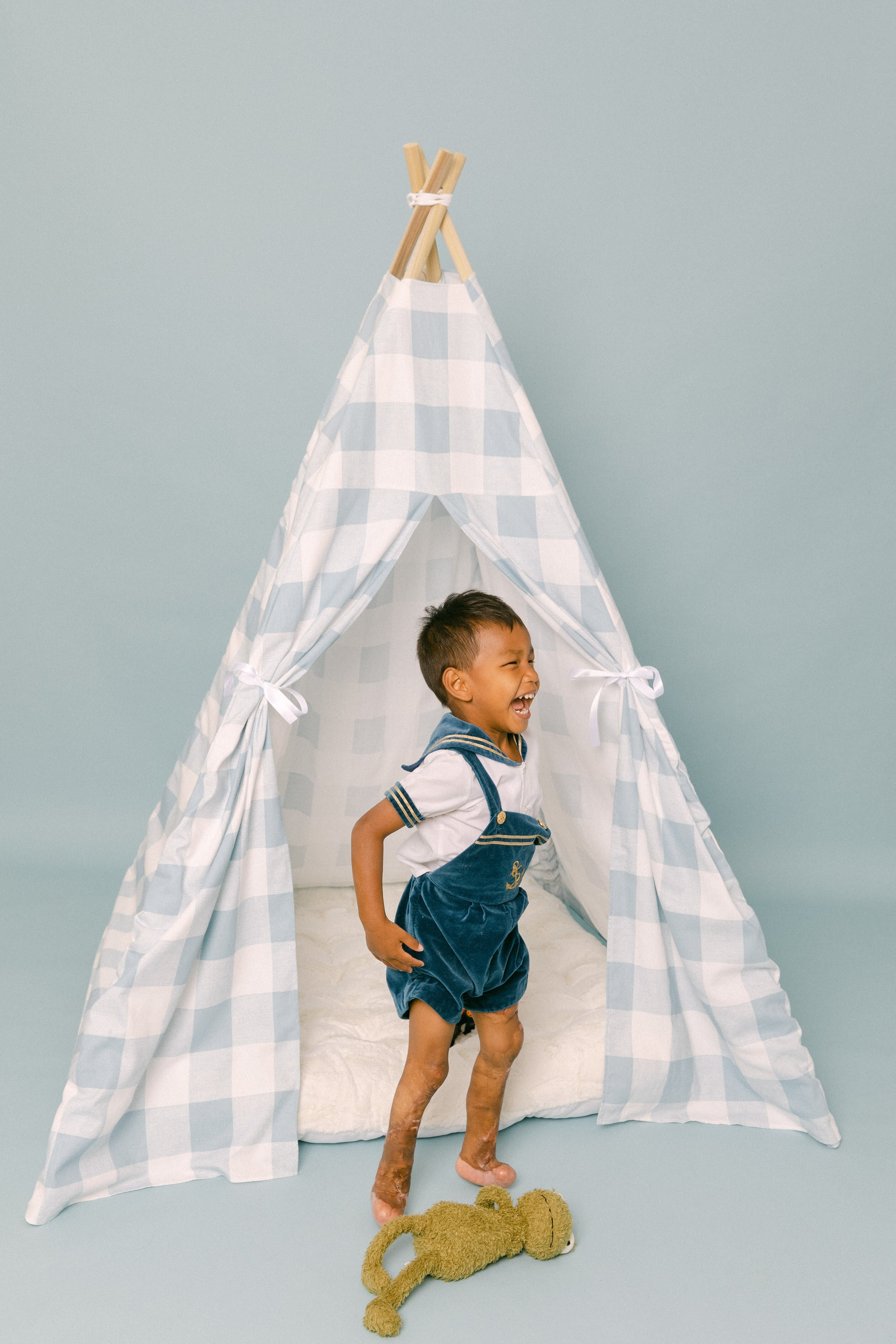 The Charles Play Tent