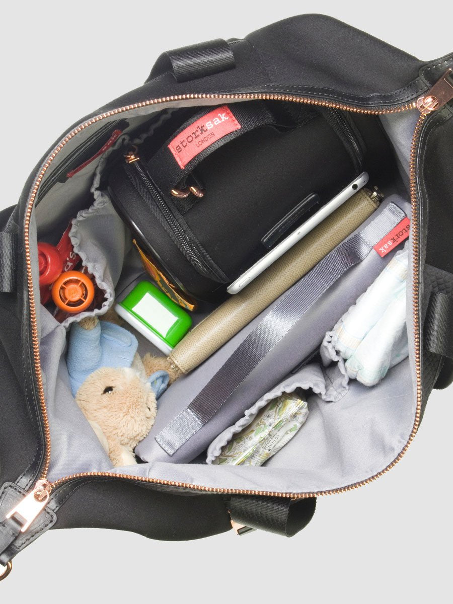 Storksak Stevie Luxe Scuba Black Shoulder Bags