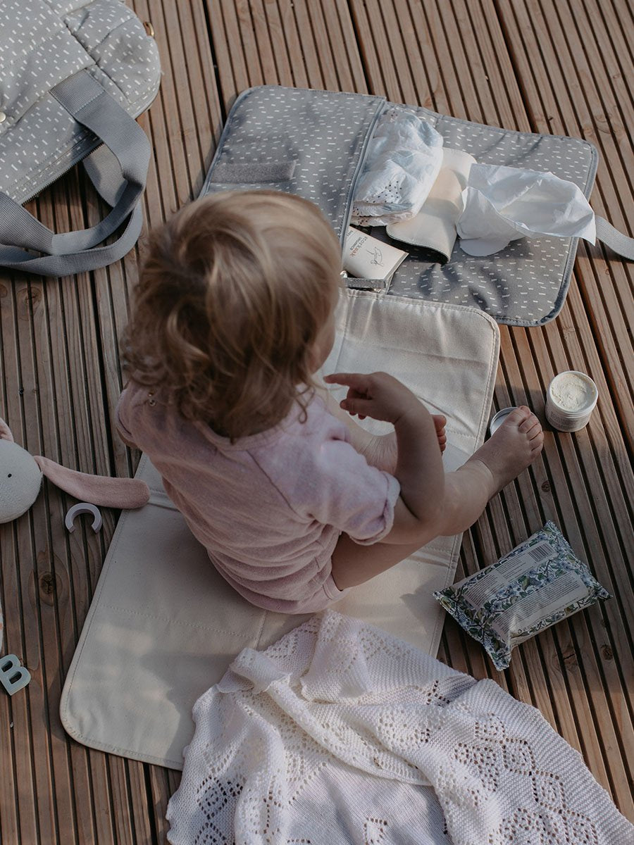 Organic Change Station Grey Raindot