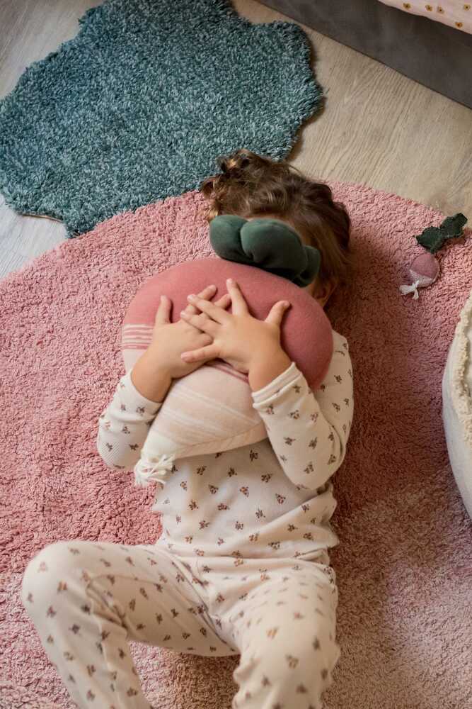 Knitted Cushion Ramona The Radish - Oli&Carol