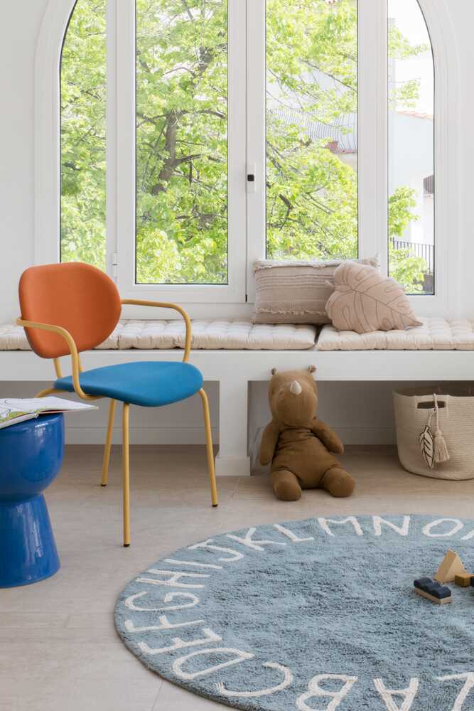 Knitted Cushion Baby Leaf Rose Beige - Re-Edition