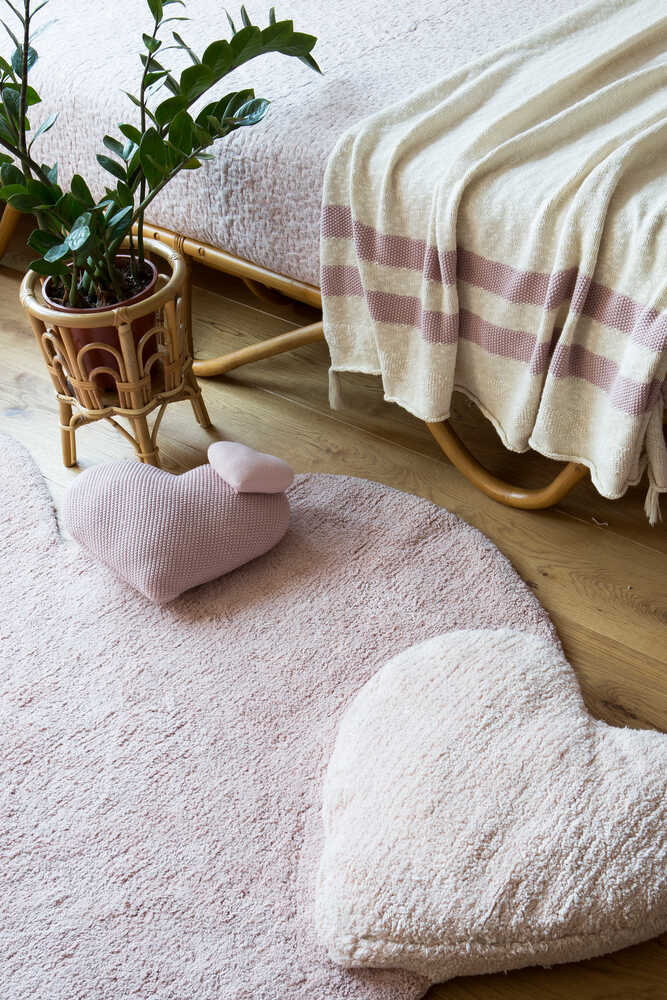 Knitted Cushion Love - Puffy