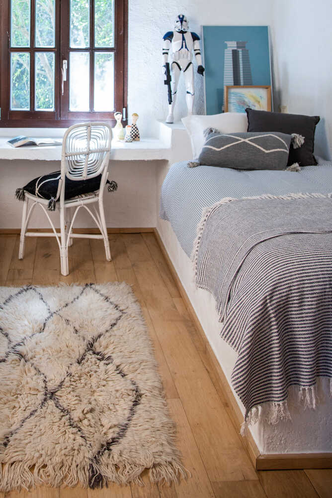 Knitted Cushion Oasis Grey - Bereber Classics