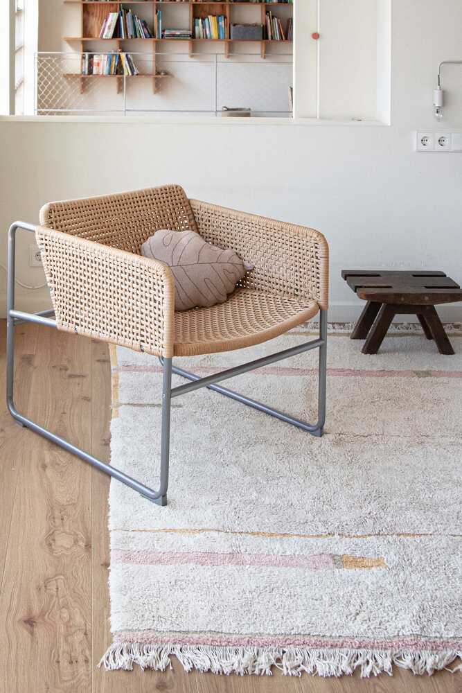 Knitted Cushion Baby Leaf Rose Beige - Re-Edition