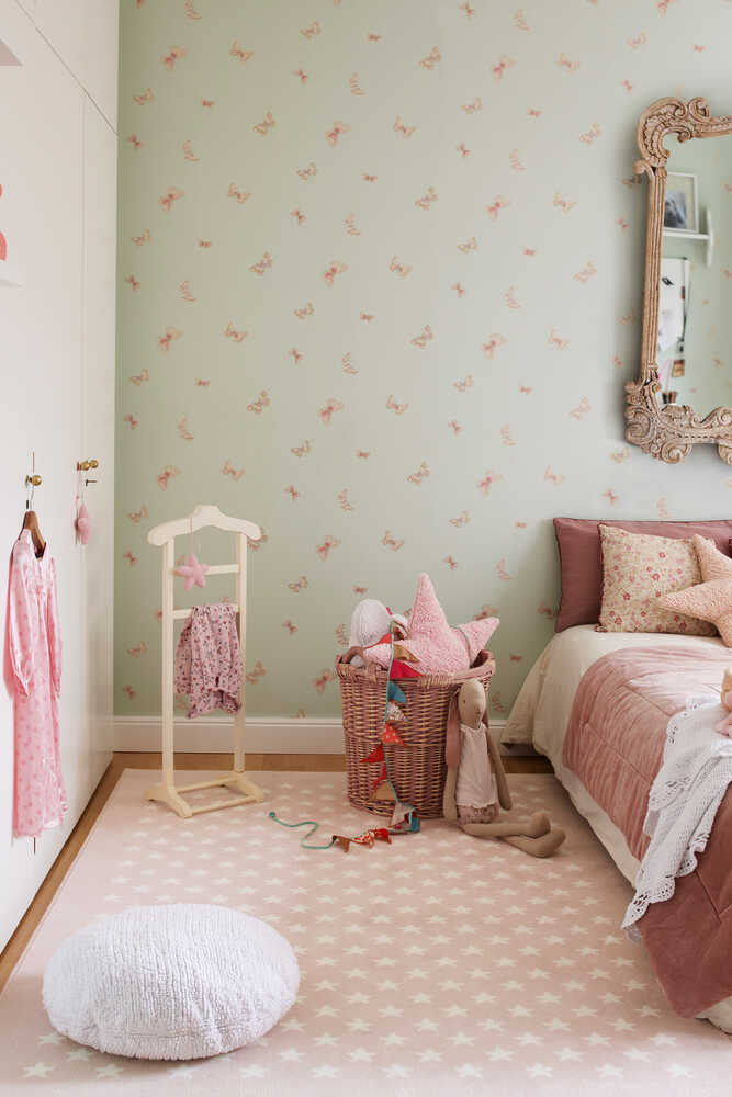 Cushion Big Dot White