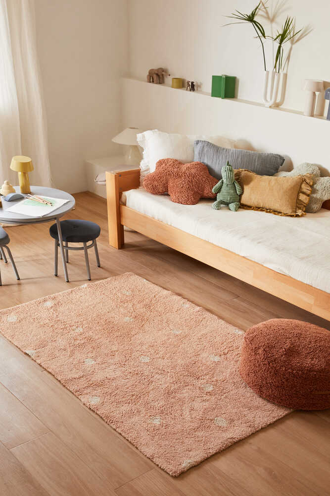 Cushion Cloud Chestnut - Mushroom hunters / Forest finds