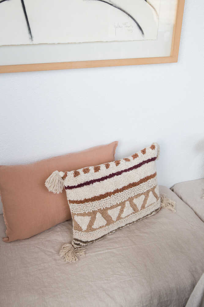 Throw Pillow Sistan Rectangular