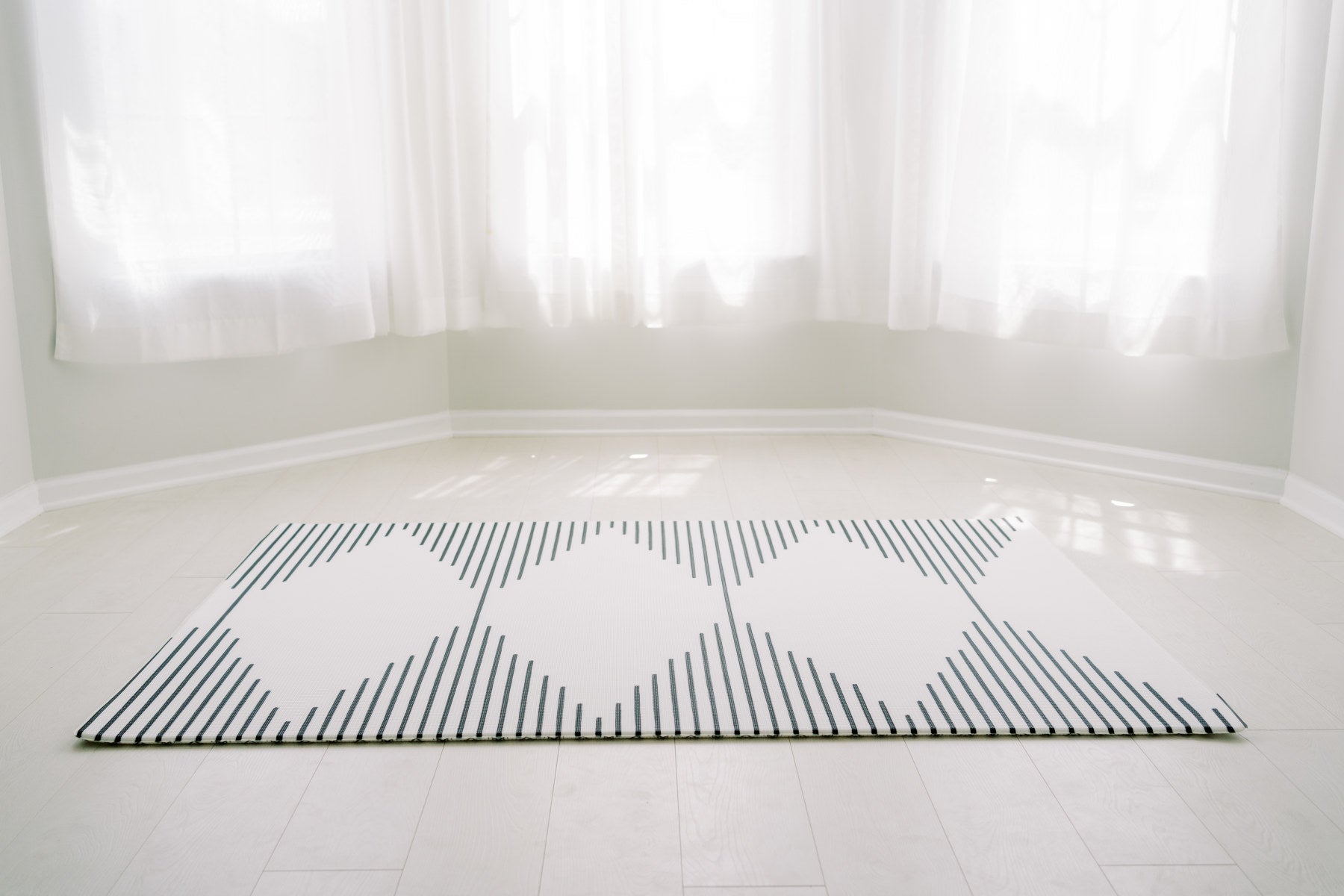 Play Mat Tribal + Mecca - Black & White