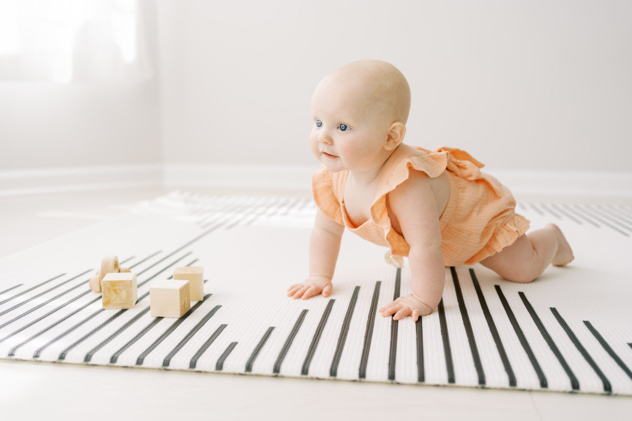 Play Mat Tribal + Mecca - Black & White