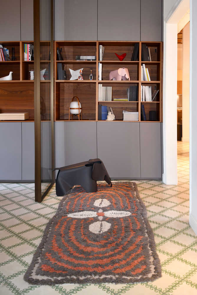 Woolable Rug Cowrie Bracelet